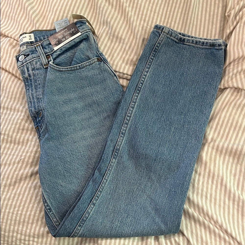 NWT Abercrombie & Fitch Blue 90s Straight Leg Jeans Curve Love